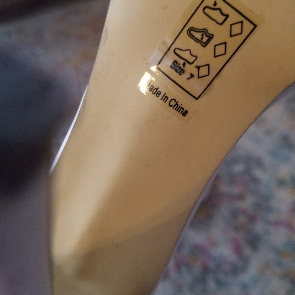 White Heels - Picture 7 of 7